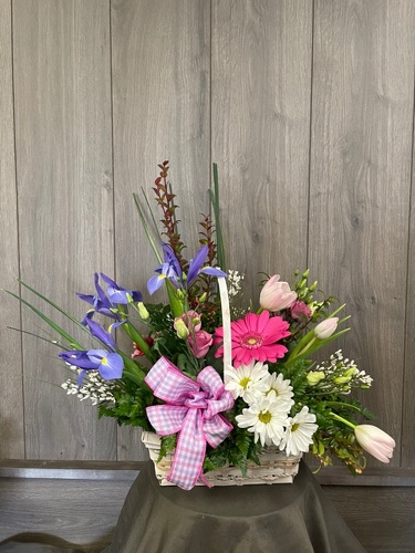 Meet Me in the Garden from Ginger's Flowers &Gifts, local Martinsburg florist